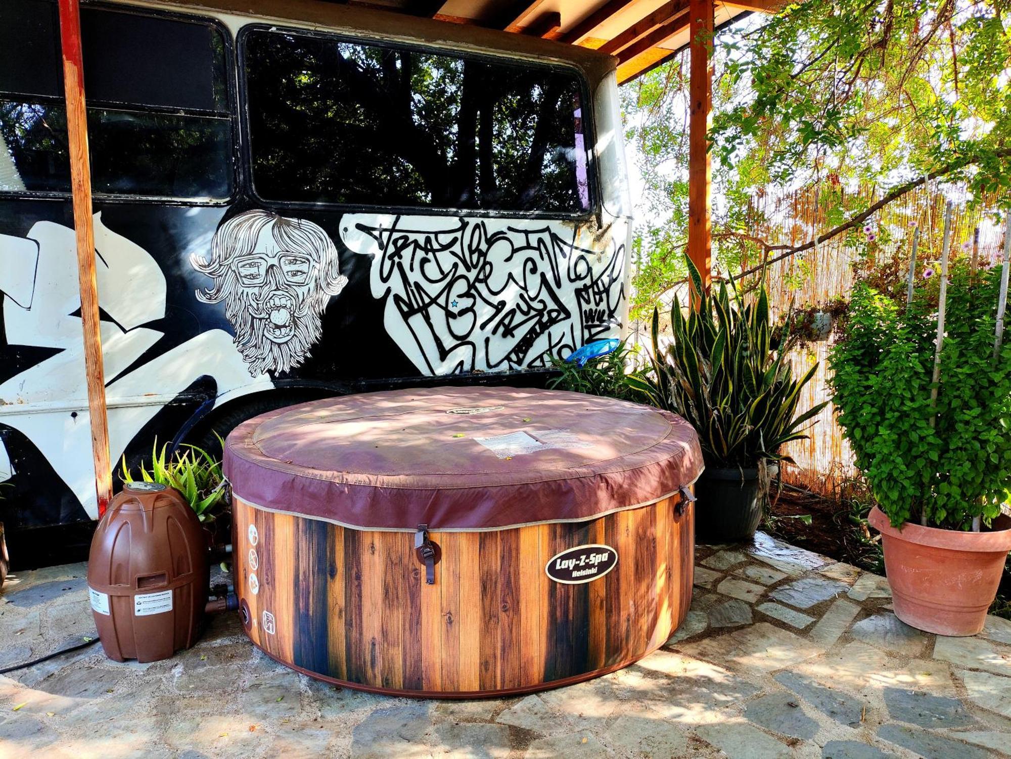 Hotel - Magic Bus - à Klorakas Extérieur photo